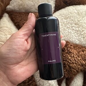 Twentynine facial exfoliator